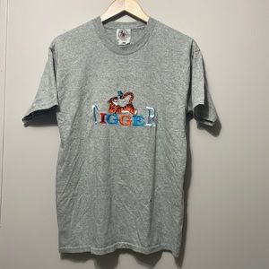 1990s Vintage Tigger Disney T-Shirt Size L